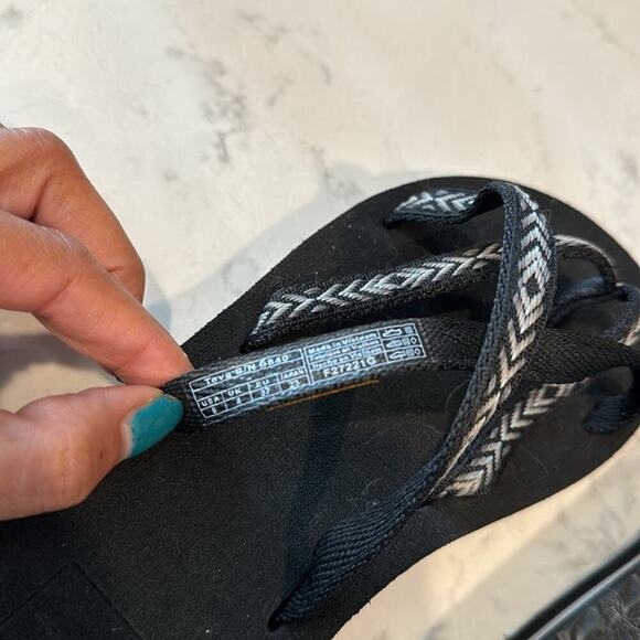 Teva Olowahu palms black white quick dry all day wear sustainable vegan size 6 - Picture 9 of 9